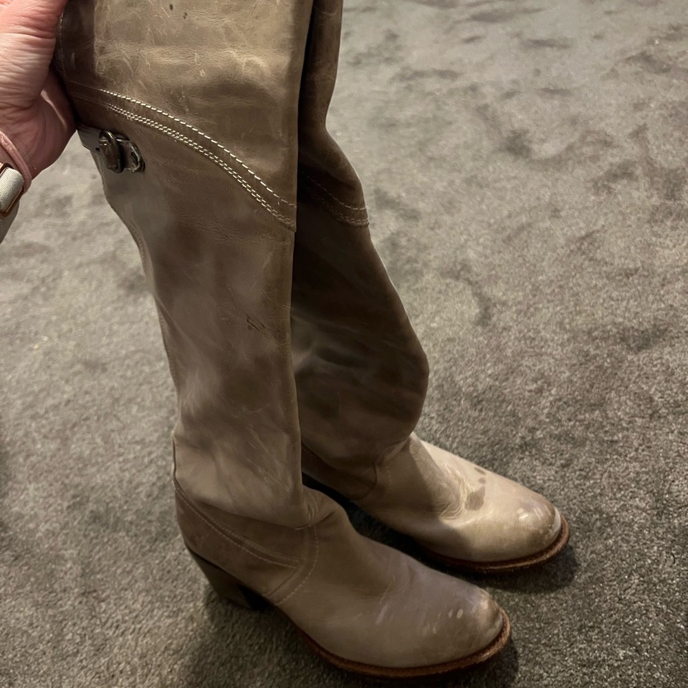 Frye boot
Tan
Over the calf 
Small heel